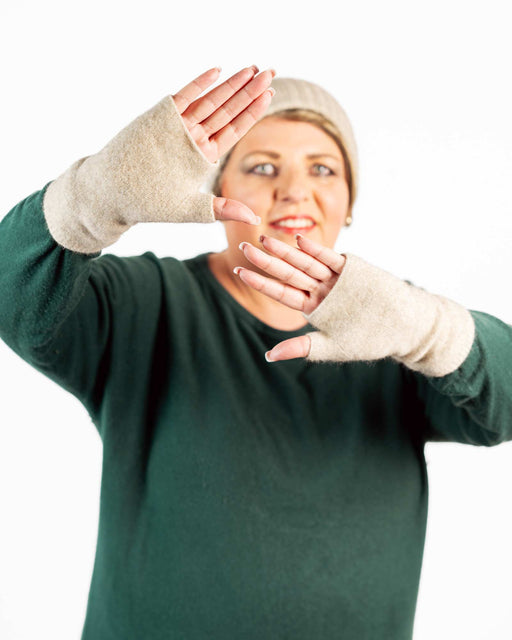 NX553 Possum merino hand warmers Natural